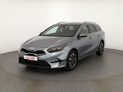 Neu Kia Ceed Sportswagon 140 PS (102 kW) 2025 Silber Kombi