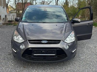 Gebraucht Ford S-MAX S 140 PS (102 kW) 2013 Braun Van / Kleinbus