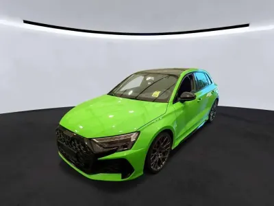 Gebraucht Audi RS3 Sport 400 PS (294 kW) 2024 Grün Limousine