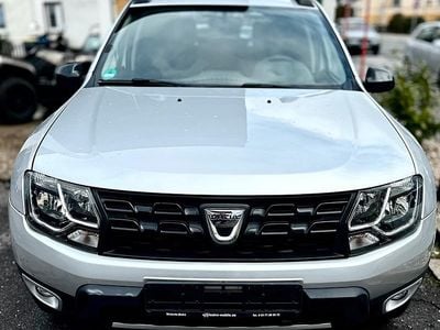 Gebraucht Dacia Duster Black Shadow 125 PS (91 kW) 2017 Silber SUV