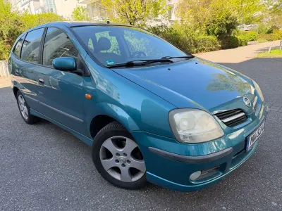 Gebraucht Nissan Almera Tino 116 PS (85 kW) 2003 Van / Kleinbus