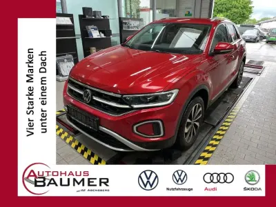 Gebraucht VW T-Roc Style 150 PS (110 kW) 2023 Rot SUV