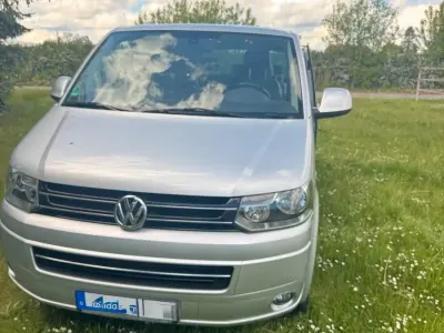 Gebraucht VW Multivan 179 PS (131 kW) 2012 Silber Van / Kleinbus