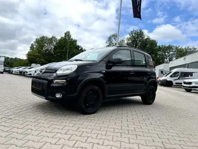 Gebraucht Fiat Panda 4x4 Wild 86 PS (63 kW) 2020 Cinema schwarz (metallic) Kleinwagen