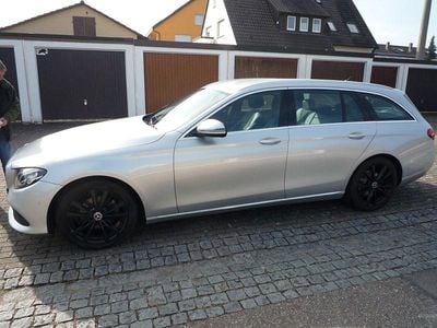 Gebraucht Mercedes E220 194 PS (142 kW) 2017 Silber Kombi