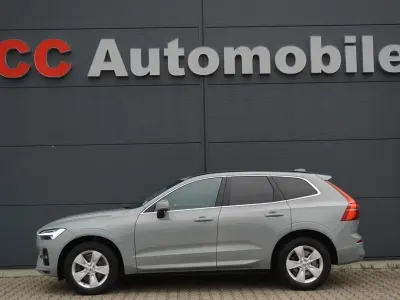 Gebraucht Volvo XC60 Core 197 PS (144 kW) 2023 Grau SUV