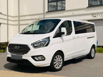 Gebraucht Ford Transit Custom 170 PS (125 kW) 2018 Weiß Van / Kleinbus