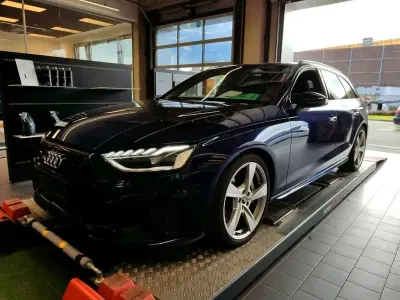 Gebraucht Audi A4 S-Line 286 PS (210 kW) 2022 Blau Kombi