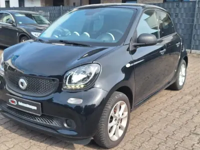 Gebraucht Smart ForFour 71 PS (52 kW) 2019 Schwarz Kleinwagen