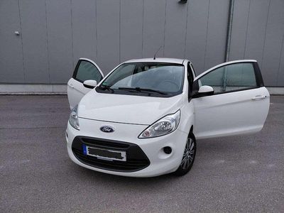 Gebraucht Ford Ka 69 PS (50 kW) 2016 Weiß Limousine