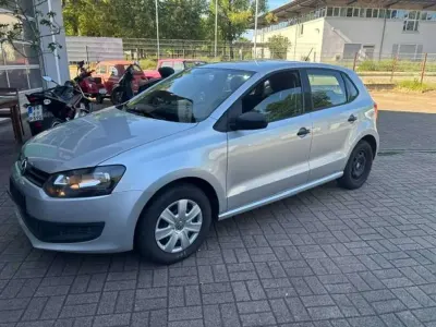 Gebraucht VW Polo Trendline 60 PS (44 kW) 2014 Reflexsilber metallic Kleinwagen