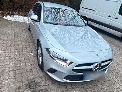 Gebraucht Mercedes A180 Sport 116 PS (85 kW) 2019 Silber Limousine