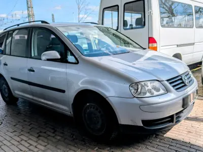 Usata VW Touran 100 CV (73 kW) 2003 Argento Monovolume