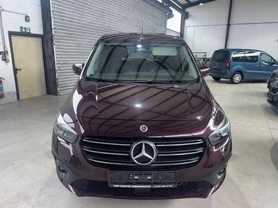 Usata Mercedes T180 116 CV (85 kW) 2022 Rosso Monovolume