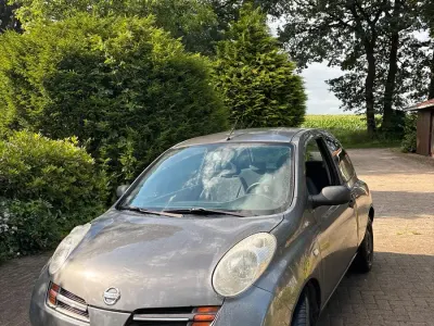 Gebraucht Nissan Micra 65 PS (47 kW) 2004 Silber Kleinwagen