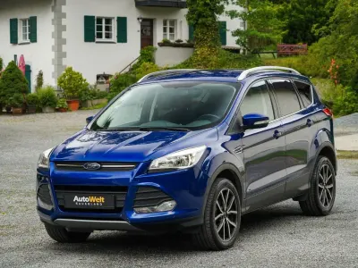 Gebraucht Ford Kuga Titanium 150 PS (110 kW) 2015 Blau SUV