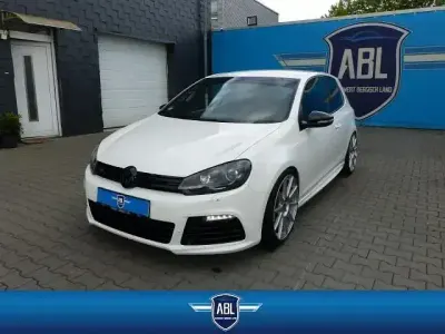 Usata VW Golf VI R 271 CV (199 kW) 2011 Bianco Utilitaria