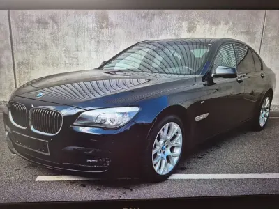 Gebraucht BMW 740 M Sport 306 PS (225 kW) 2012 Schwarz Limousine