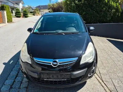 Gebraucht Opel Corsa Selection 69 PS (50 kW) 2011 Schwarz Kleinwagen