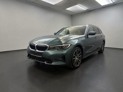 Usata BMW 330e Sport Line 330 CV (242 kW) 2020 Blu Station wagon