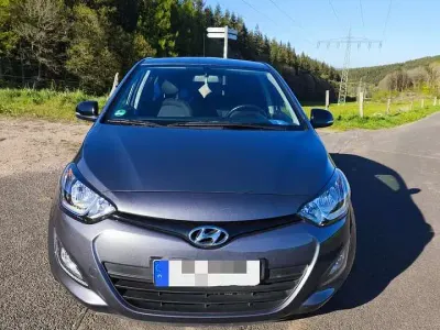 Brugt Hyundai i20 Style 101 HK (74 kW) 2014 Grå Hatchback