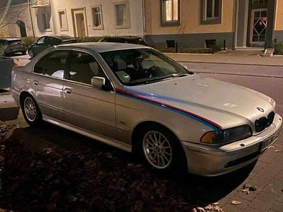 Silber Gebraucht 2002 BMW 525 Limousine | 2.600 € (Fairer Preis)