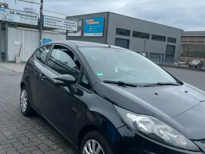 Gebraucht Ford Fiesta 81 PS (59 kW) 2010 Schwarz Limousine