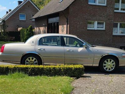 Lincoln Town Car