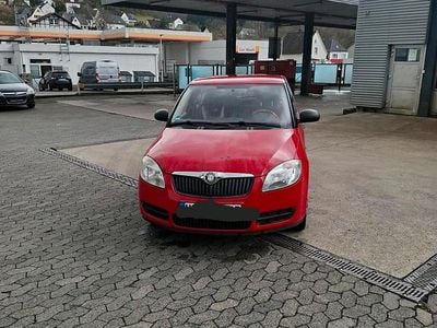 Second-hand Skoda Fabia 60 CP (44 kW) 2009 Roșu Hatchback