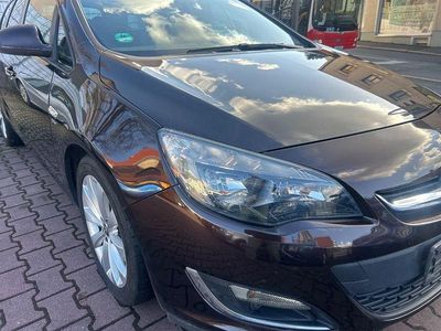 Gebraucht Opel Astra Active 140 PS (102 kW) 2013 Braun Kombi