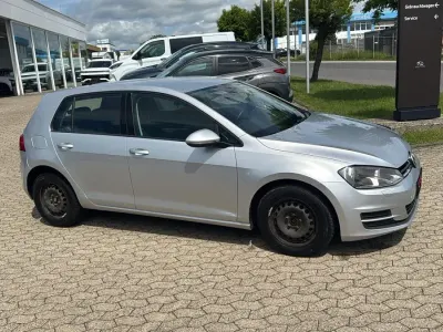 Gebraucht VW Golf VII 105 PS (77 kW) 2014 Silber Kleinwagen
