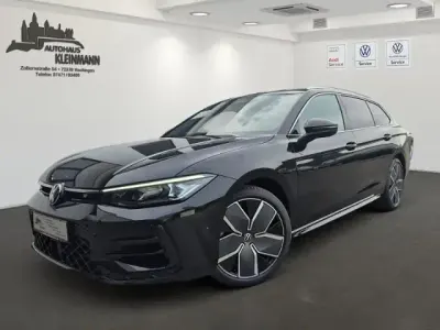 Gebraucht VW Passat R-line 265 PS (194 kW) 2026 Schwarz Kombi