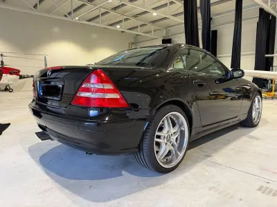 Gebraucht Mercedes SLK230 197 PS (144 kW) 2003 Schwarz Cabrio
