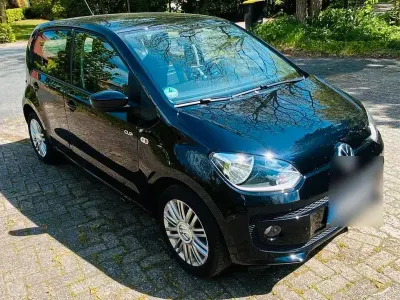 Używany VW up! 60 KM (44 kW) 2014 Czarny Hatchback