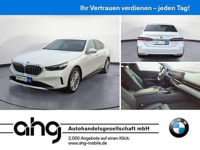 Alpinweiss iii Gebraucht 2024 BMW 540 Sport Line Limousine | 58.890 € (Guter Preis)