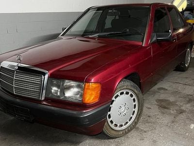 Usata Mercedes 190 132 CV (97 kW) 1989 Rosso Berlina