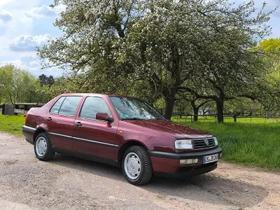 Gebraucht VW Jetta 1993 Rot Limousine