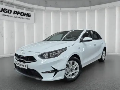 Gebraucht Kia Ceed Vision 101 PS (74 kW) 2025 Weiß Kleinwagen