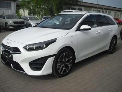 Second-hand Kia Ceed Platinum Edition 105 CP (77 kW) 2023 Hatchback