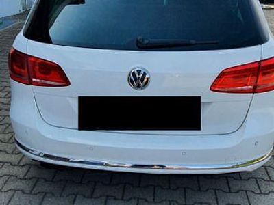 Gebraucht VW Passat Exclusive 160 PS (117 kW) 2011 Weiß Limousine