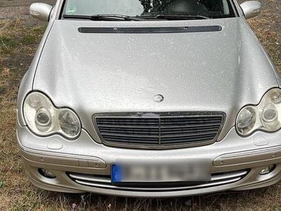 Mercedes C200