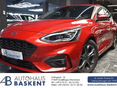 Gebraucht Ford Focus ST-Line 150 PS (110 kW) 2021 Rot Limousine