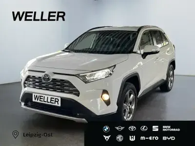 Gebraucht Toyota RAV4 Hybrid Team 218 PS (160 kW) 2021 Weiss SUV