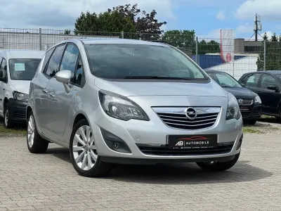 Gebraucht Opel Meriva Innovation 120 PS (88 kW) 2011 Silber Van / Kleinbus