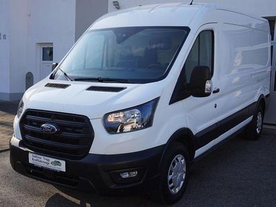 Gebraucht Ford Transit Trend 131 PS (96 kW) 2023 Weiß Limousine