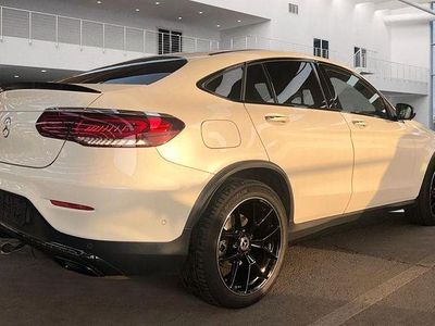 Weiß Gebraucht 2022 Mercedes GLC400d AMG SUV | 52.989 €