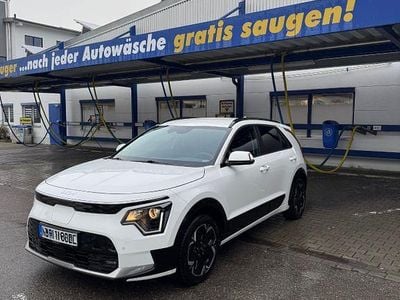 Weiß Gebraucht 2022 Kia Niro Vision SUV | 20.000 € (Fairer Preis)
