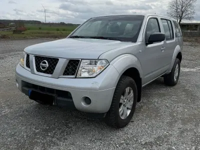 Gebraucht Nissan Pathfinder Comfort 174 PS (127 kW) 2005 Silber SUV