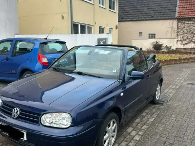 Gebraucht VW Golf 116 PS (85 kW) 2001 Blau Cabrio