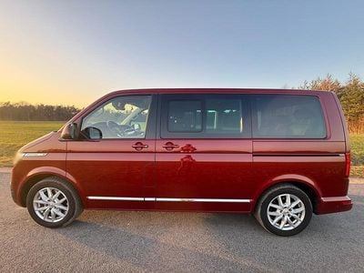 Gebraucht VW Multivan Exclusive 204 PS (150 kW) 2021 Rot Van